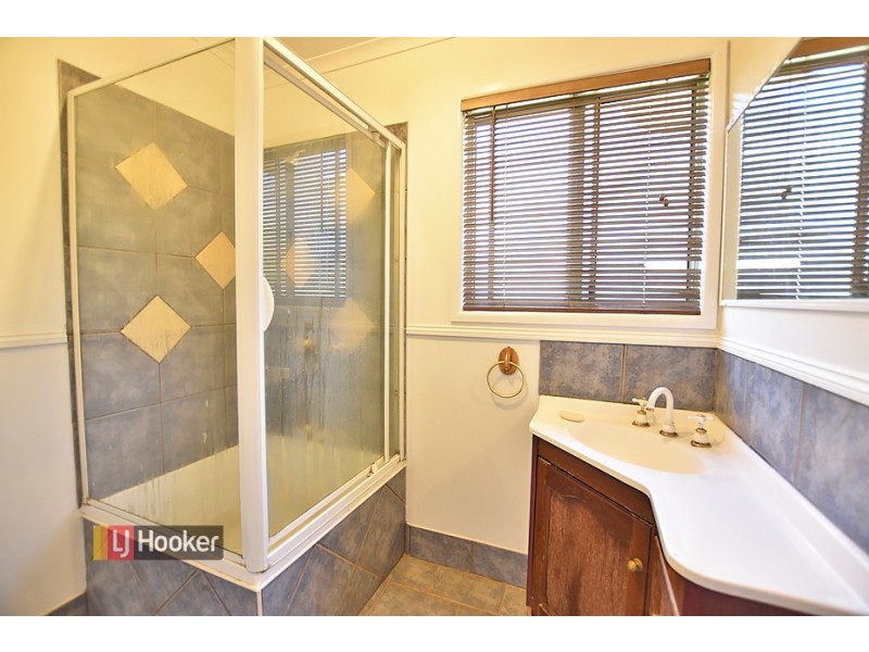 18 Penson Court, Kallangur QLD 4503
