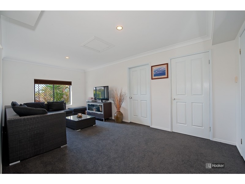 28 Mowbray Court, Kallangur QLD 4503