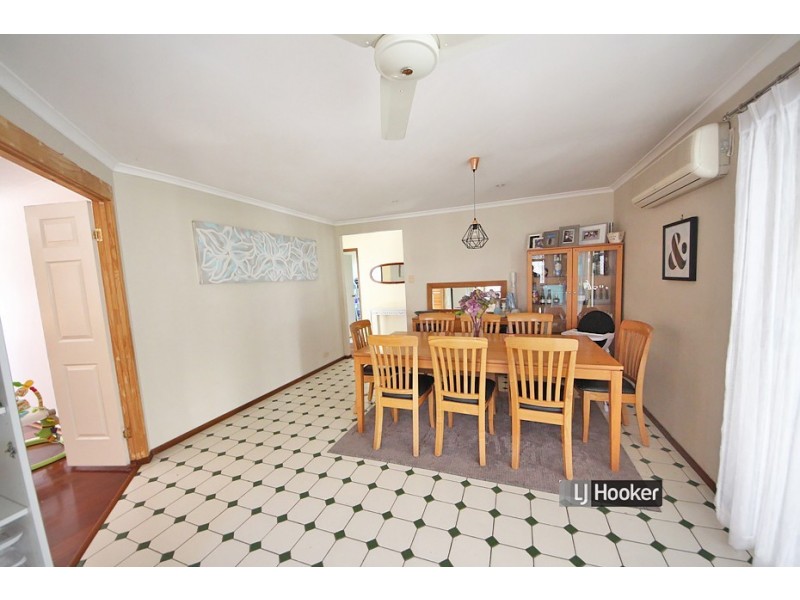 8 Washbrook Crescent, Petrie QLD 4502