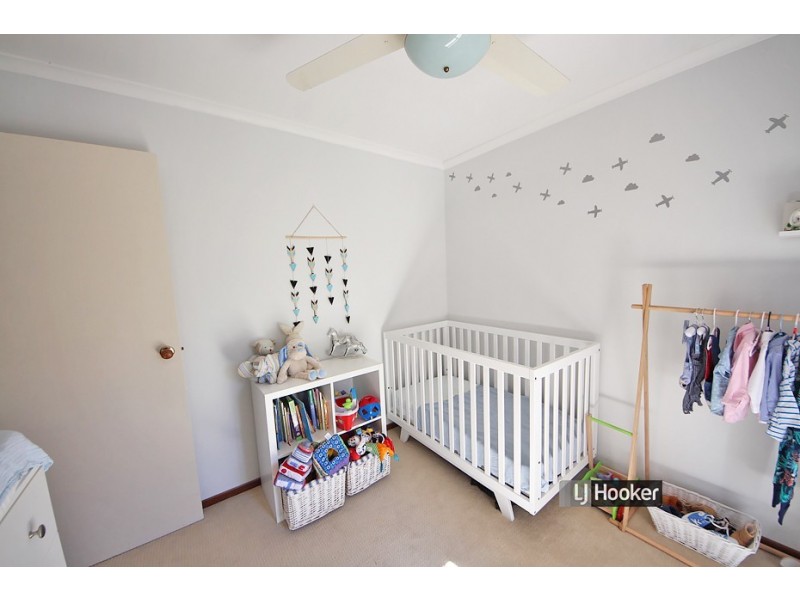 8 Washbrook Crescent, Petrie QLD 4502