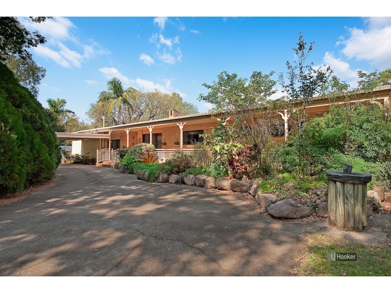 99 Whiteside Road, Whiteside QLD 4503