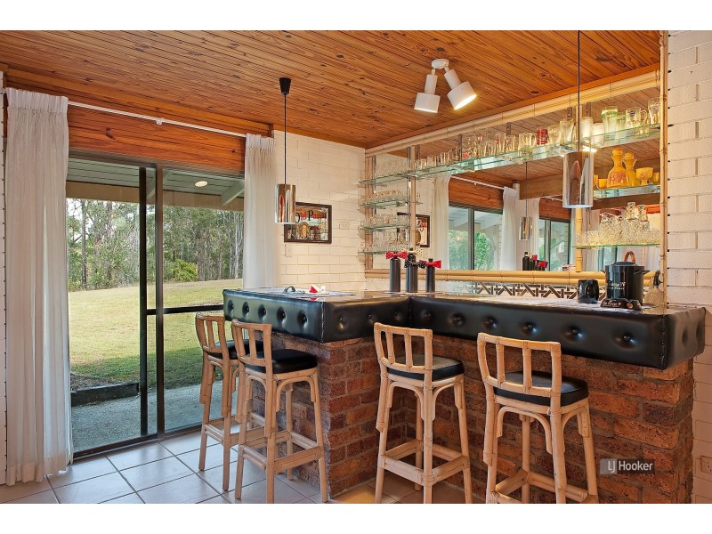 99 Whiteside Road, Whiteside QLD 4503