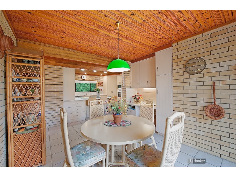 99 Whiteside Road, Whiteside QLD 4503