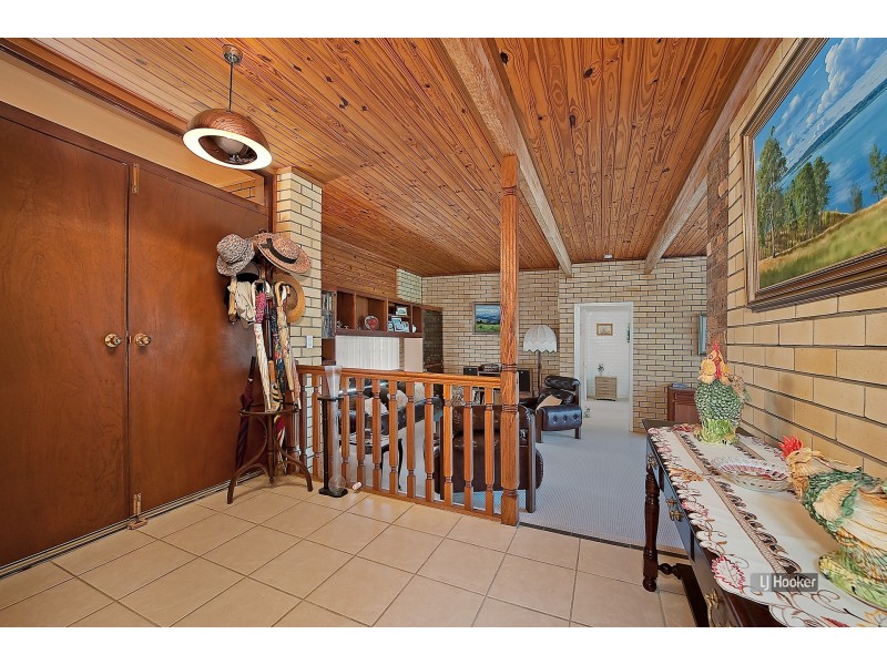 99 Whiteside Road, Whiteside QLD 4503