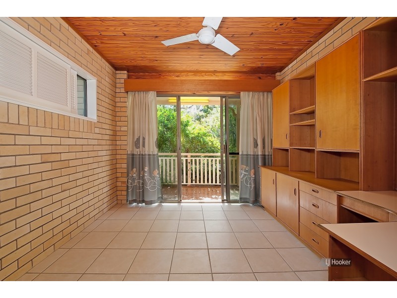99 Whiteside Road, Whiteside QLD 4503