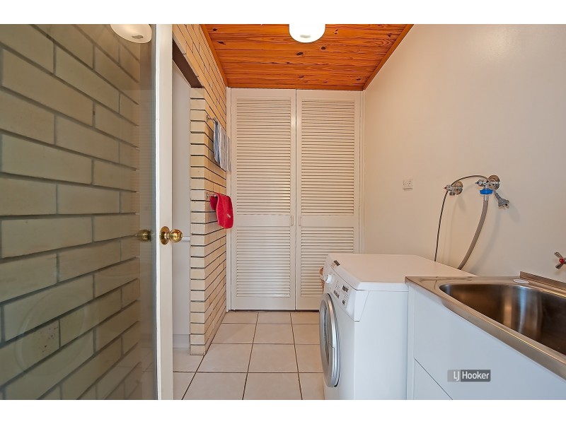 99 Whiteside Road, Whiteside QLD 4503