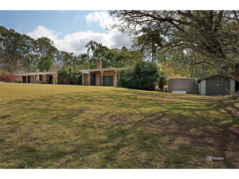 99 Whiteside Road, Whiteside QLD 4503