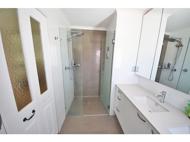 41 Castle Hill Drive, Murrumba Downs QLD 4503