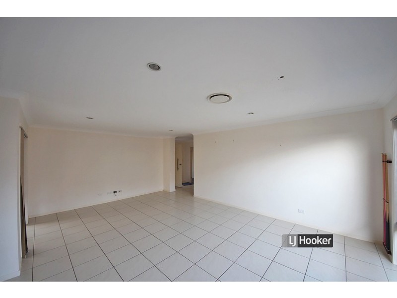 4 Jowarra Street, Kallangur QLD 4503