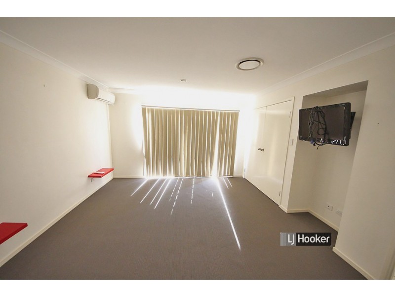 4 Jowarra Street, Kallangur QLD 4503