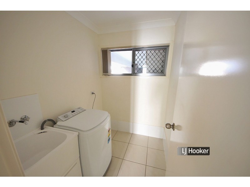 4 Jowarra Street, Kallangur QLD 4503