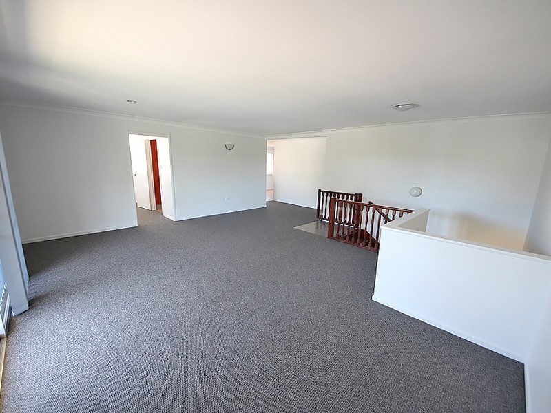 2 Claragh Court, Kallangur QLD 4503