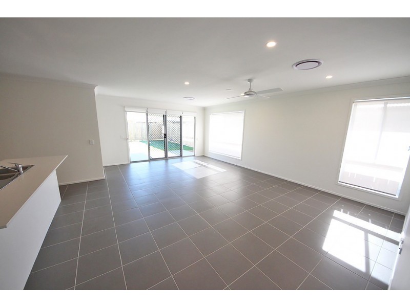 98 Greens Road, Griffin QLD 4503