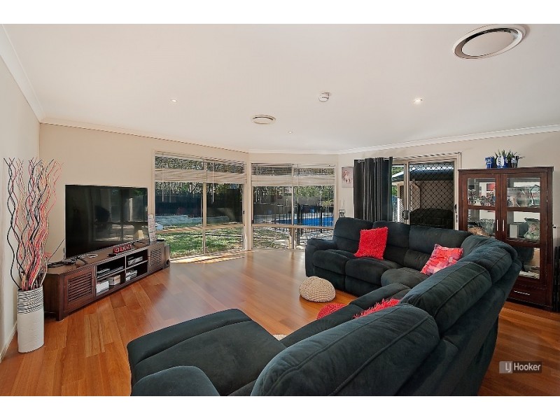 30 Whitfield Crescent, North Lakes QLD 4509