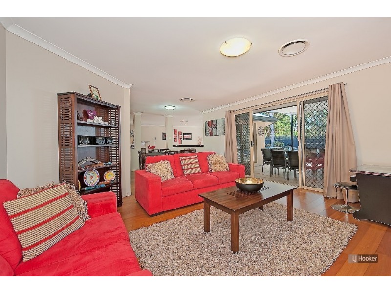 30 Whitfield Crescent, North Lakes QLD 4509