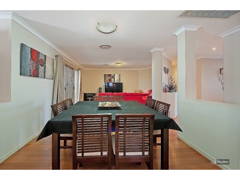 30 Whitfield Crescent, North Lakes QLD 4509