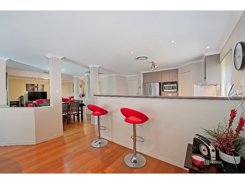 30 Whitfield Crescent, North Lakes QLD 4509