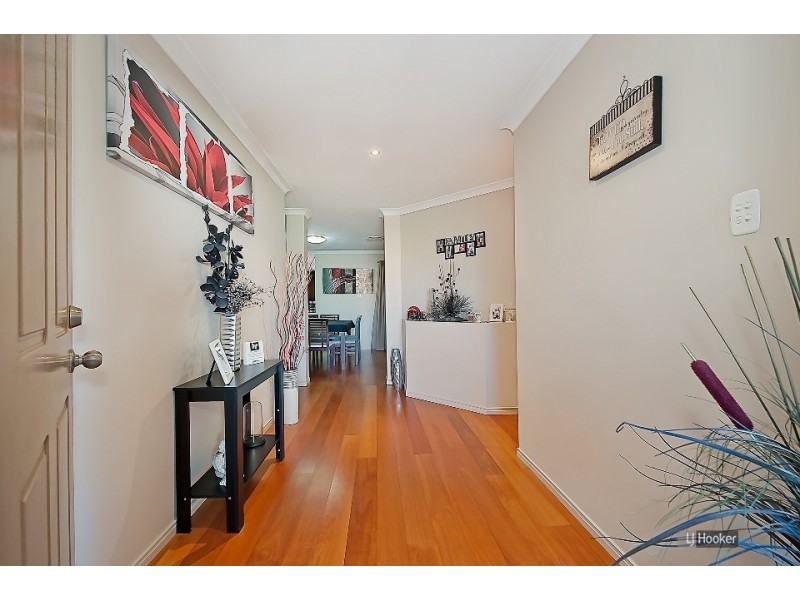 30 Whitfield Crescent, North Lakes QLD 4509