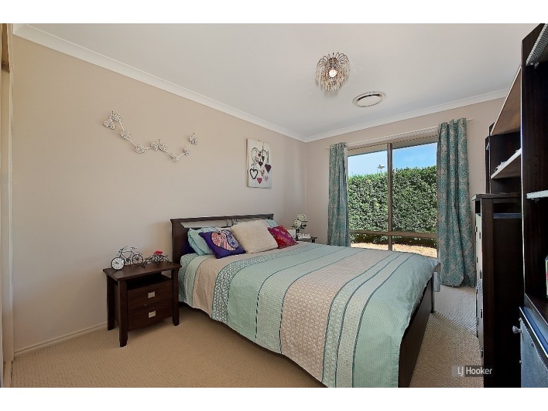 30 Whitfield Crescent, North Lakes QLD 4509