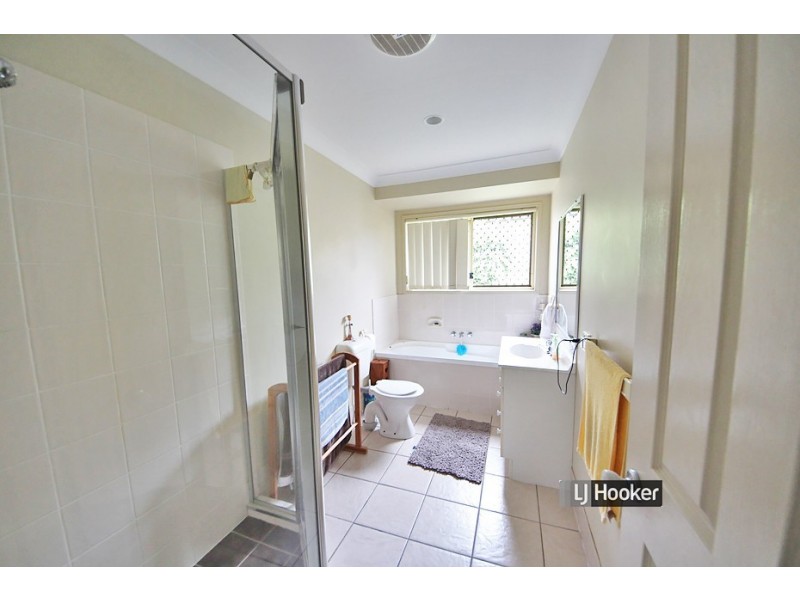 12 Mowbray Court, Kallangur QLD 4503