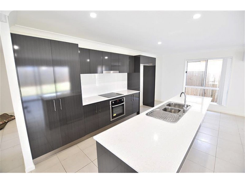 40 Cardamom Close, Griffin QLD 4503