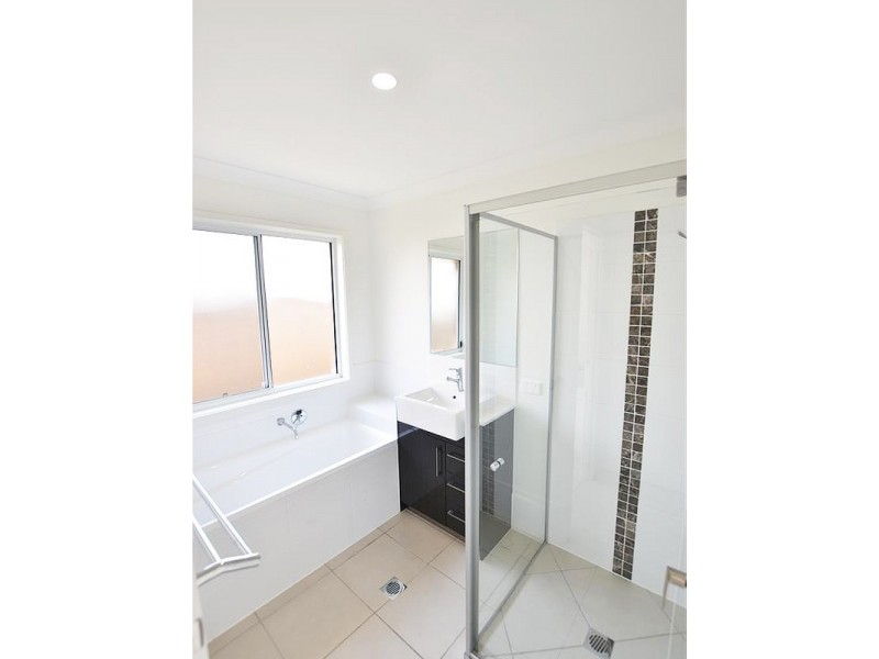 40 Cardamom Close, Griffin QLD 4503