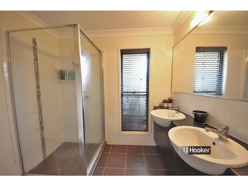 12 Diane Parade, Kallangur QLD 4503