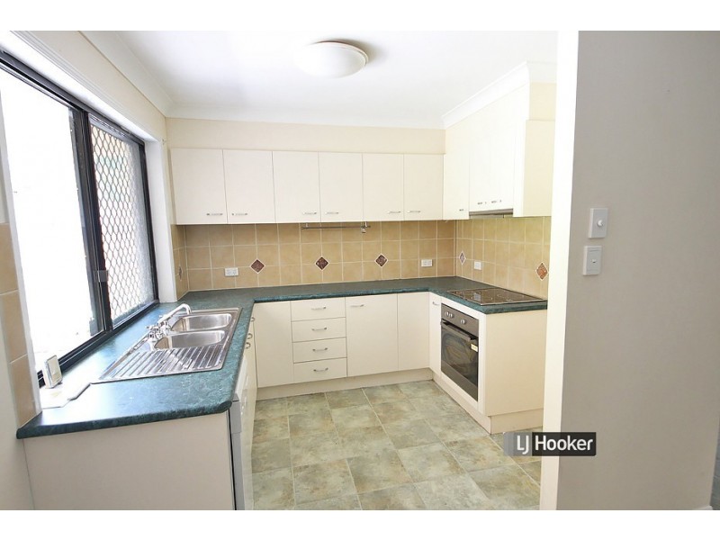 2/29 Donnegal Drive, Kallangur QLD 4503
