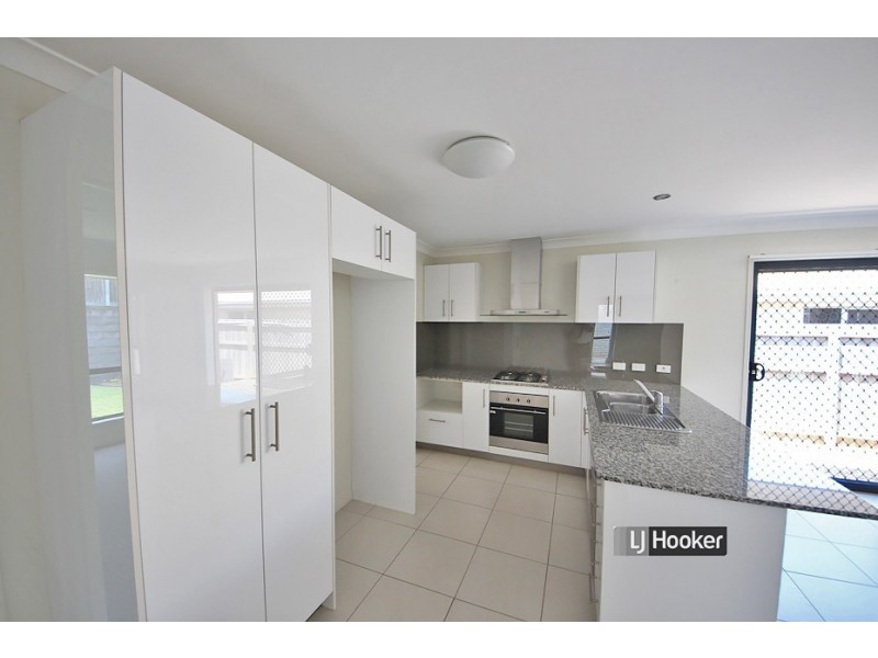 27 Bellthorpe Circuit, Kallangur QLD 4503