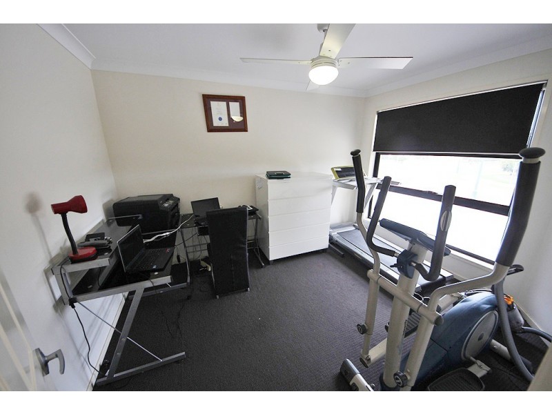 2 Benham Ave, Kallangur QLD 4503