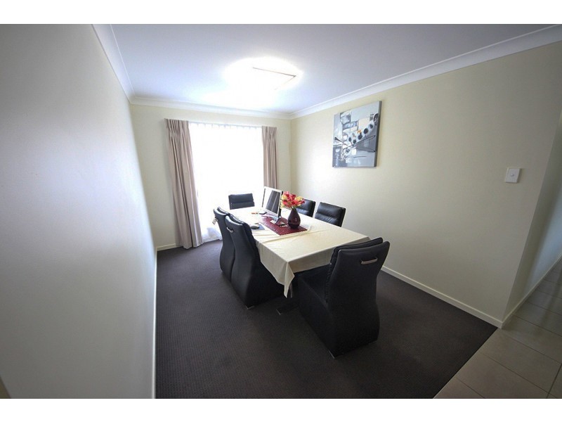 2 Benham Ave, Kallangur QLD 4503