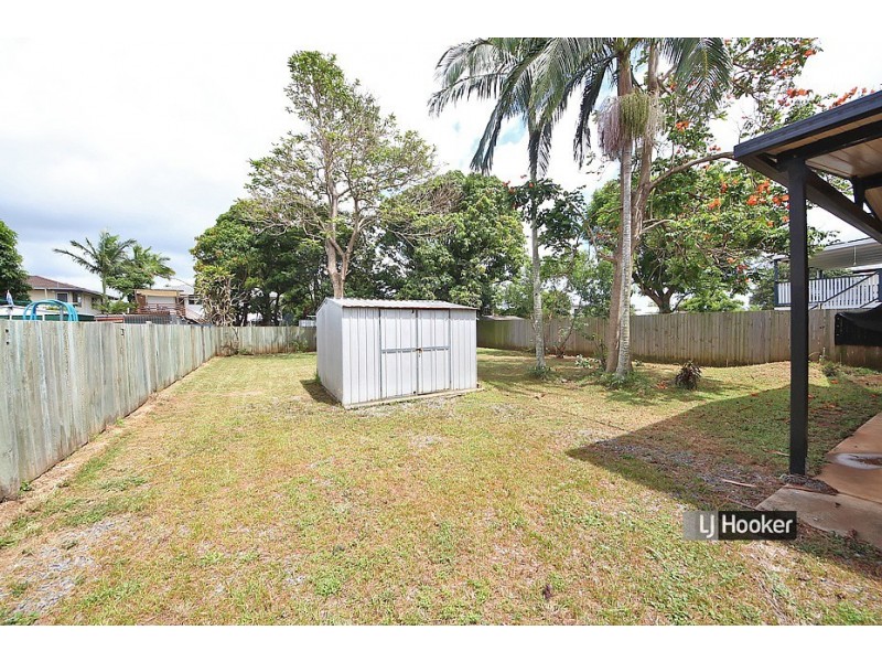27 Andrew Street, Kallangur QLD 4503