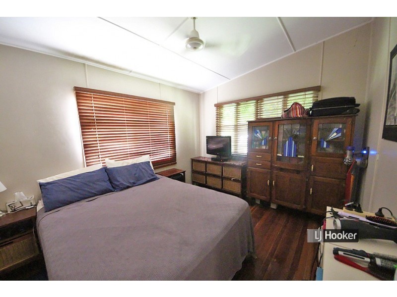 27 Andrew Street, Kallangur QLD 4503