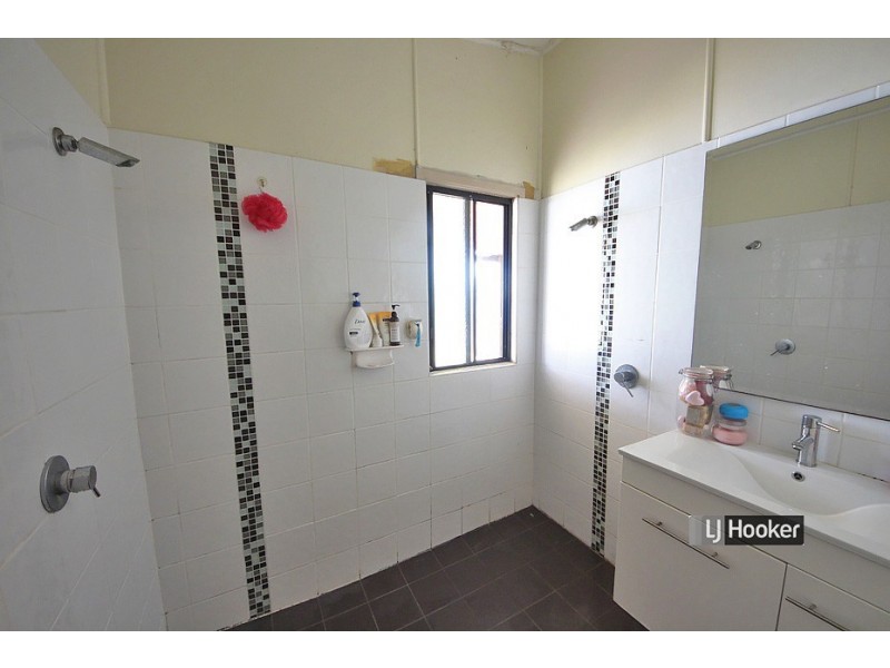 27 Andrew Street, Kallangur QLD 4503