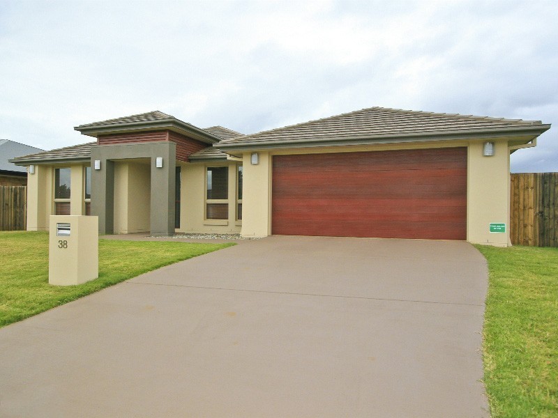 38 Baybreeze Crescent, Murrumba Downs QLD 4503