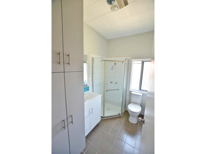 18 Bayview Road, Brighton QLD 4017