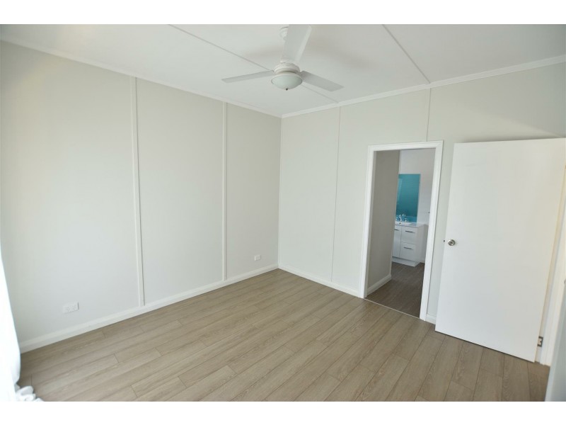 18 Bayview Road, Brighton QLD 4017