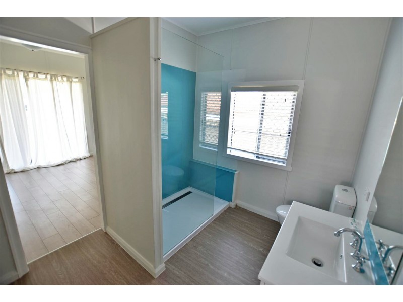 18 Bayview Road, Brighton QLD 4017