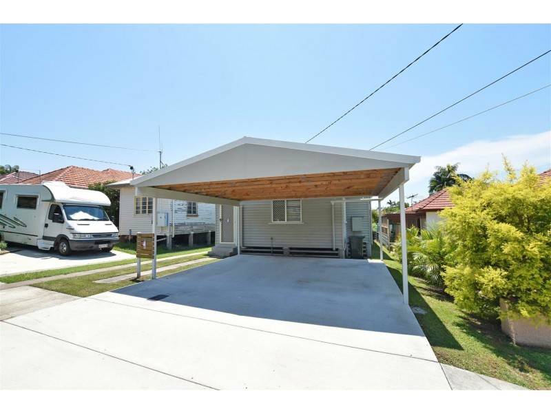 18 Bayview Road, Brighton QLD 4017