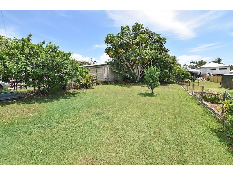 18 Bayview Road, Brighton QLD 4017
