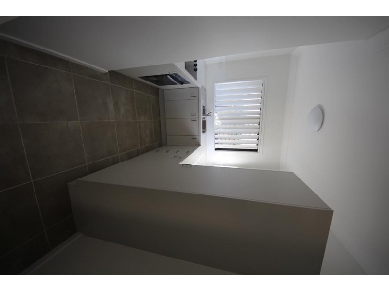Unit 2/13 Blackbird Terrace, Kallangur QLD 4503