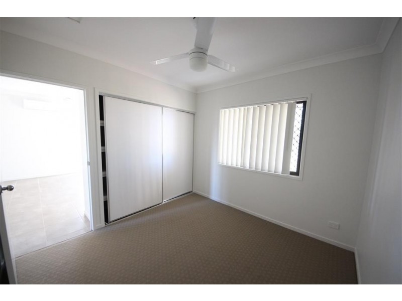 Unit 2/13 Blackbird Terrace, Kallangur QLD 4503