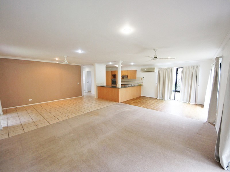 2 Evergreen Parade, Griffin QLD 4503