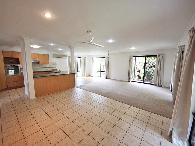 2 Evergreen Parade, Griffin QLD 4503