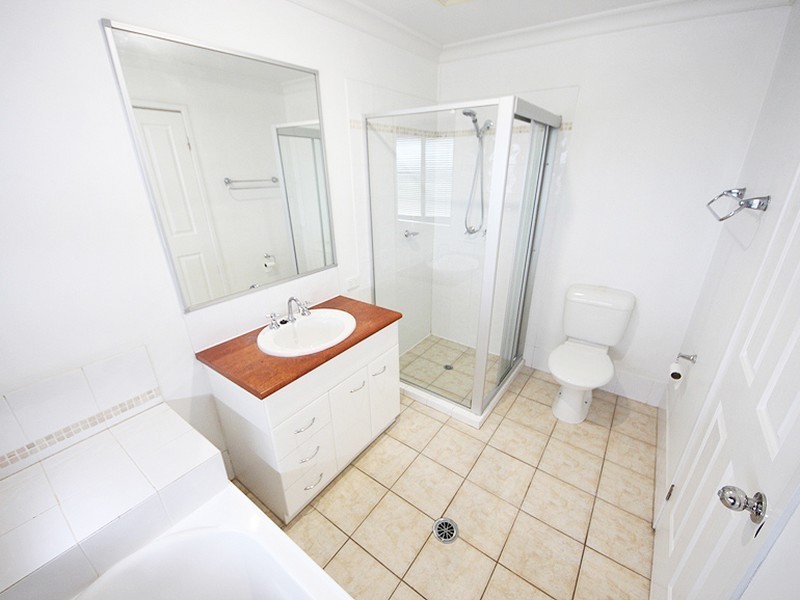 2 Evergreen Parade, Griffin QLD 4503