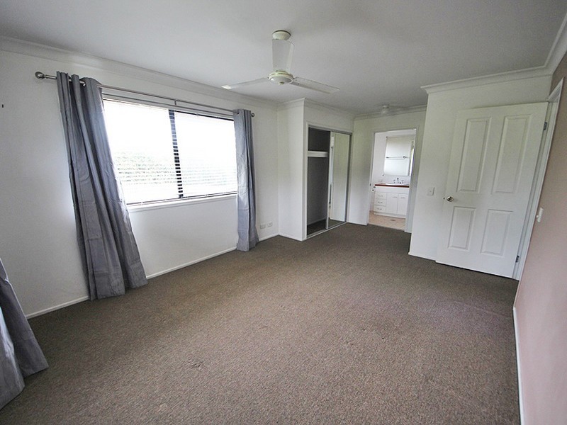 2 Evergreen Parade, Griffin QLD 4503