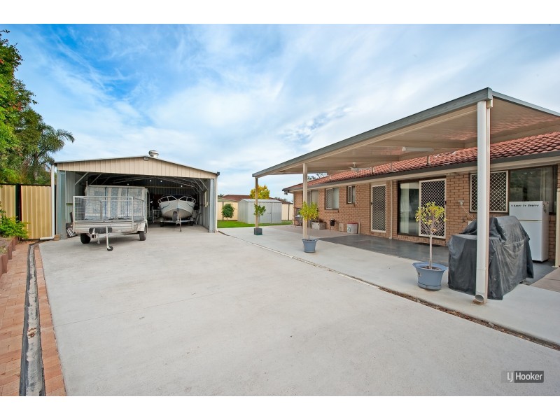 10 Streeton Court, Rothwell QLD 4022