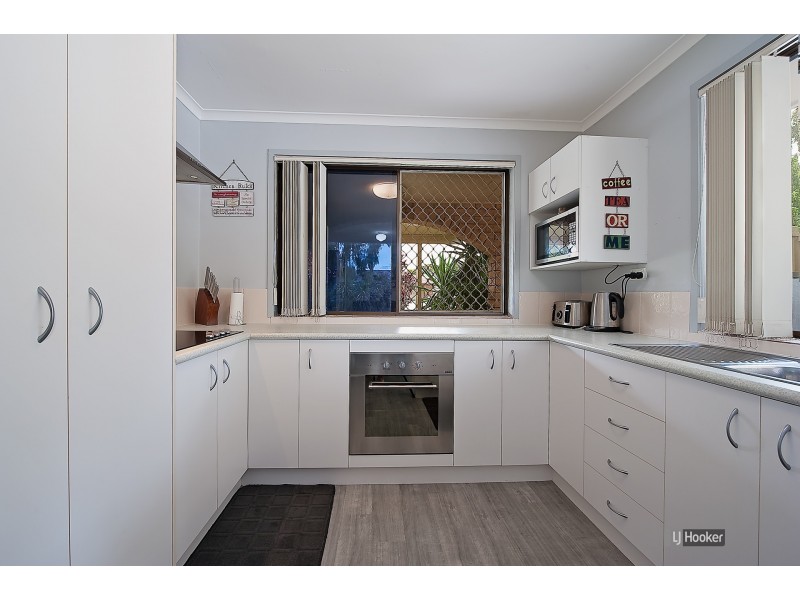 10 Streeton Court, Rothwell QLD 4022