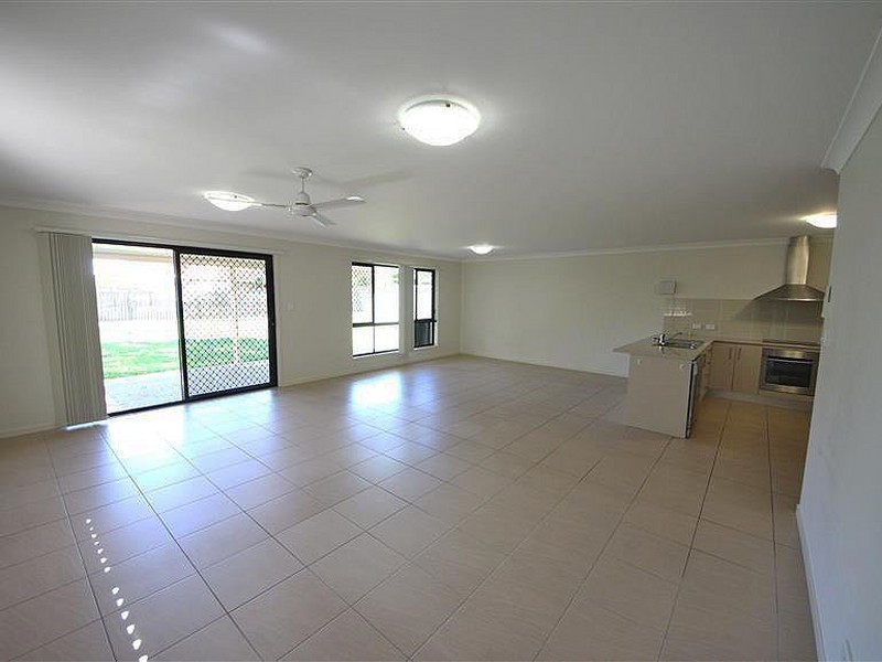 11A Mia Street, Kallangur QLD 4503