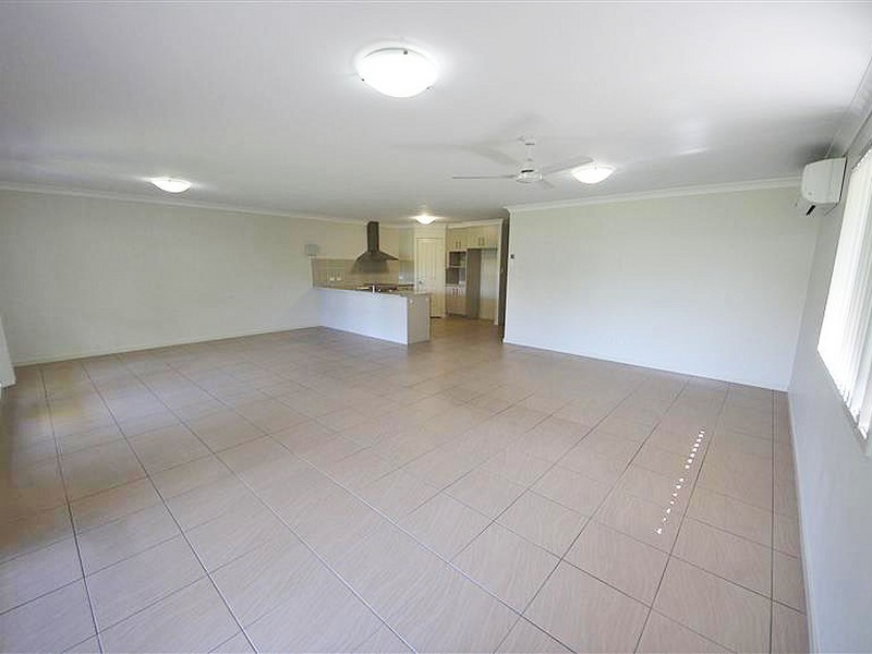11A Mia Street, Kallangur QLD 4503